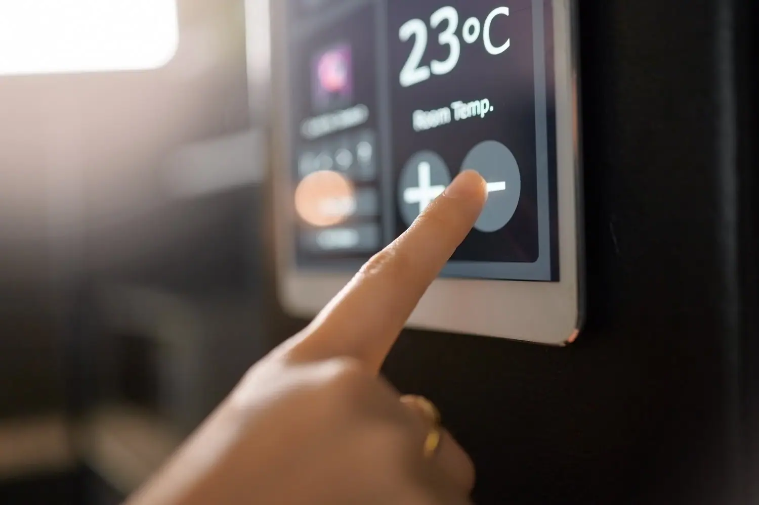 Termostaty dimming: regulacja temperatury w cyklu dobowym